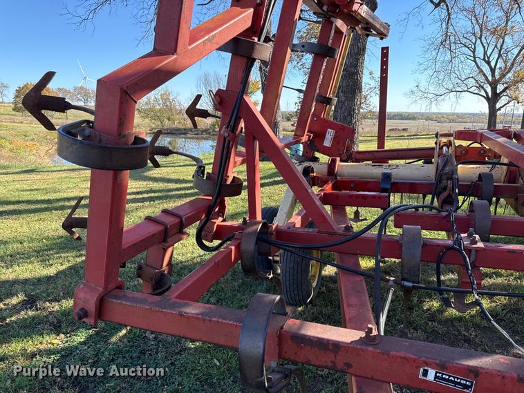 image for item DY8451 Krause 4316HR field cultivator