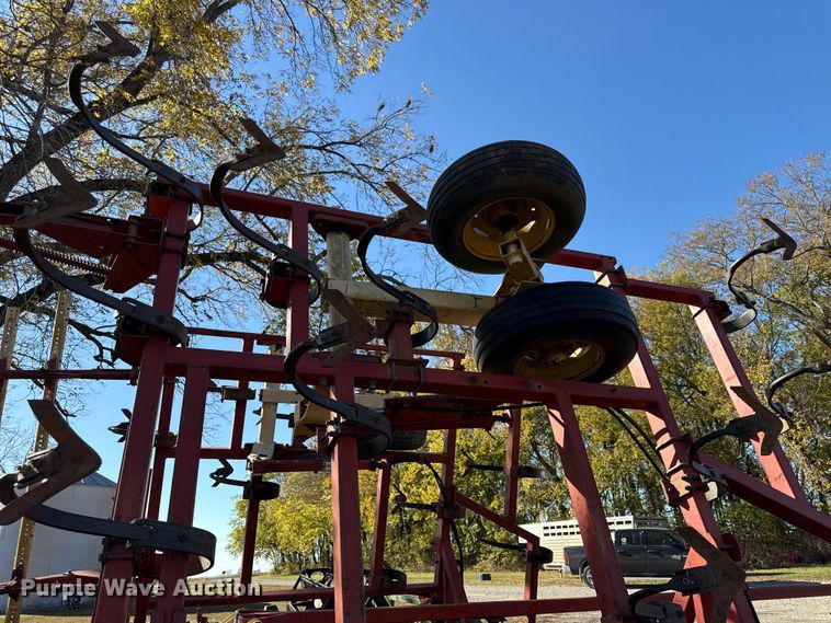 image for item DY8451 Krause 4316HR field cultivator