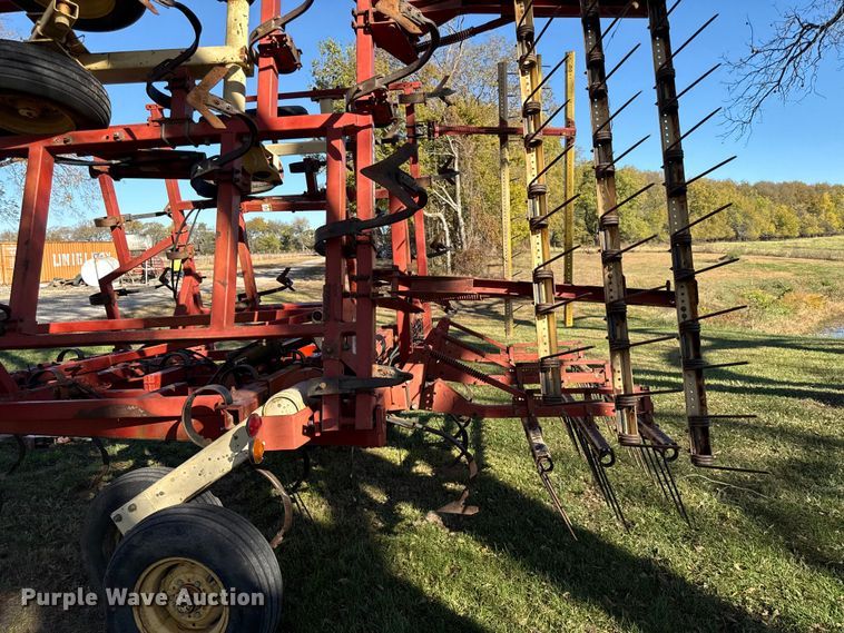 image for item DY8451 Krause 4316HR field cultivator