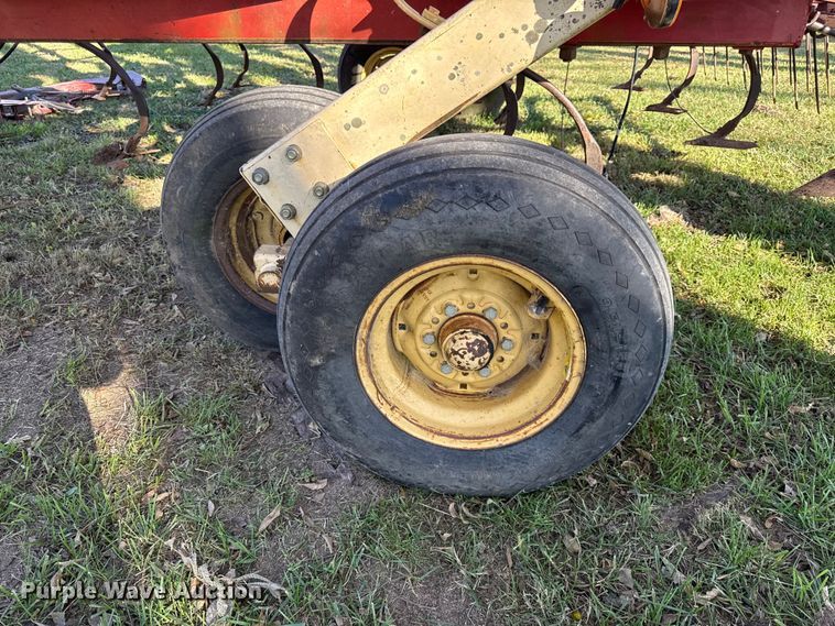 image for item DY8451 Krause 4316HR field cultivator