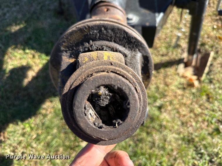 image for item DY8453 Brush hog 2615L batwing rotary mower