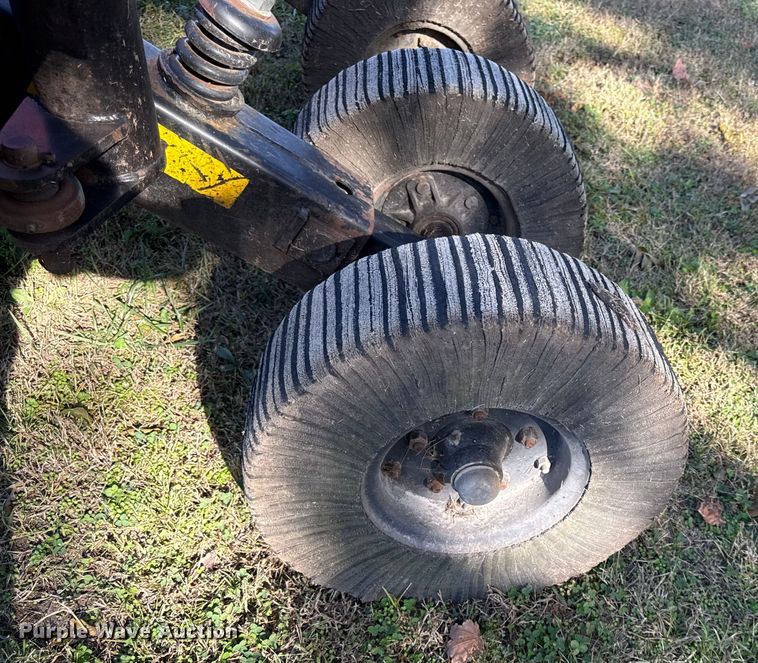 image for item DY8453 Brush hog 2615L batwing rotary mower