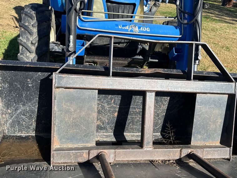 image for item DY8454 2006 New holland TL80A MFWD tractor