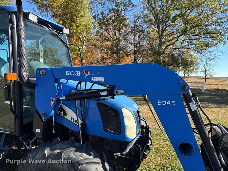 image for item DY8454 2006 New holland TL80A MFWD tractor