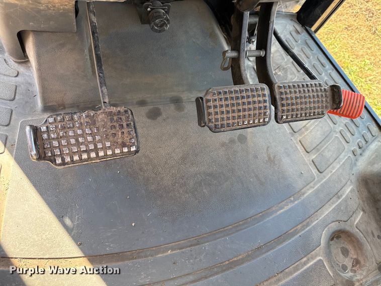 image for item DY8454 2006 New holland TL80A MFWD tractor