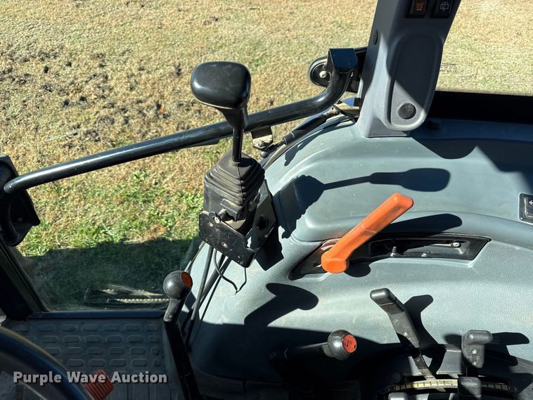 image for item DY8454 2006 New holland TL80A MFWD tractor