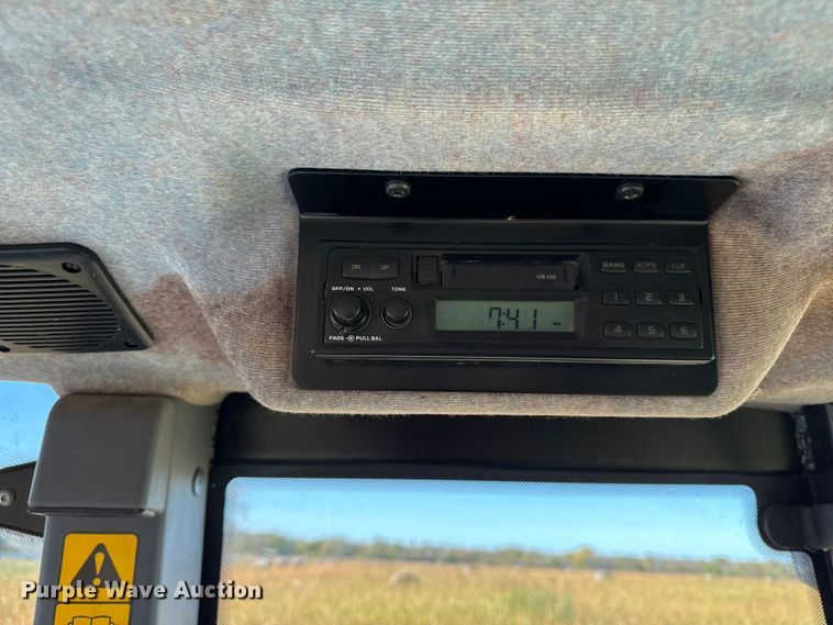 image for item DY8454 2006 New holland TL80A MFWD tractor