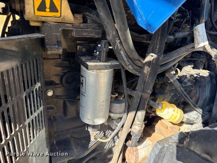 image for item DY8454 2006 New holland TL80A MFWD tractor