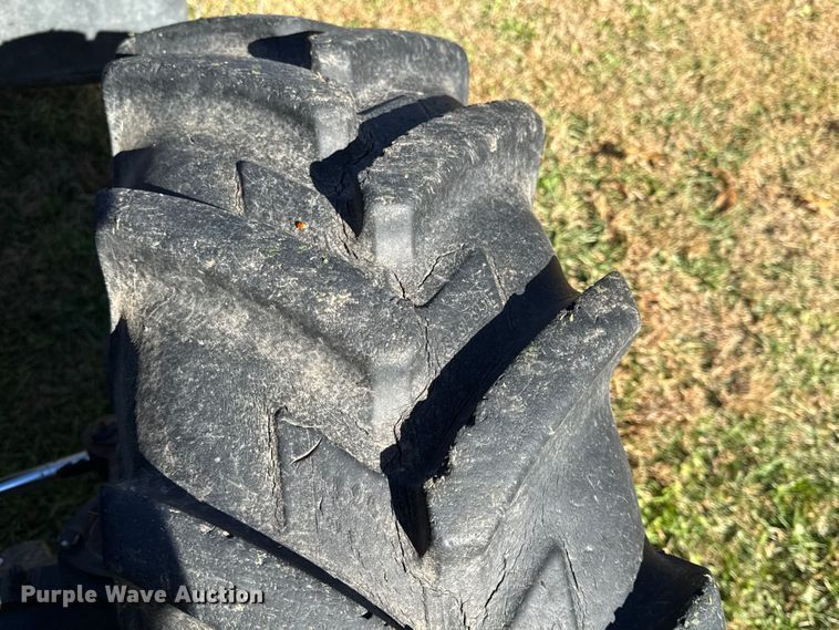 image for item DY8454 2006 New holland TL80A MFWD tractor