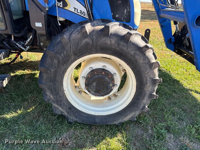 image for item DY8454 2006 New holland TL80A MFWD tractor