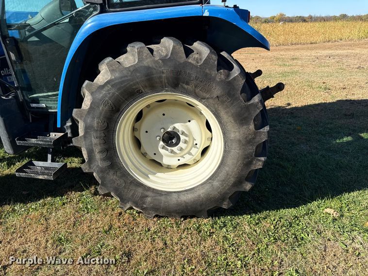 image for item DY8454 2006 New holland TL80A MFWD tractor