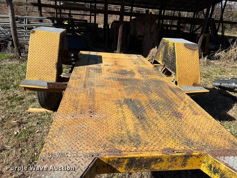 image for item DY8461 Utility trailer