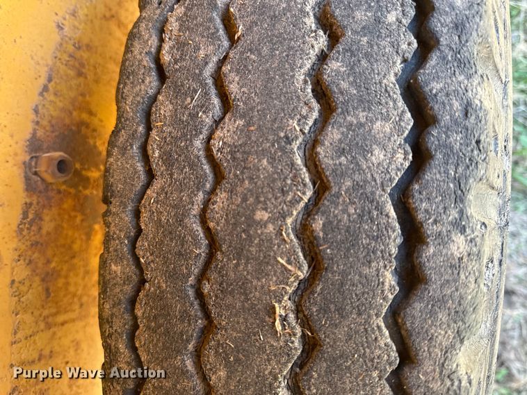 image for item DY8461 Utility trailer