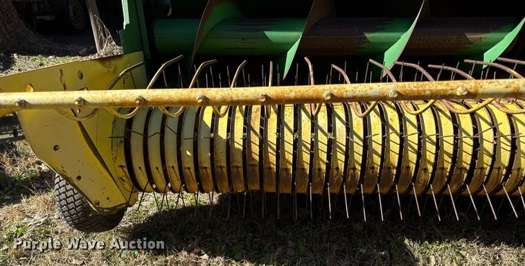 image for item DY8463 1982 John Deere 347 small square baler