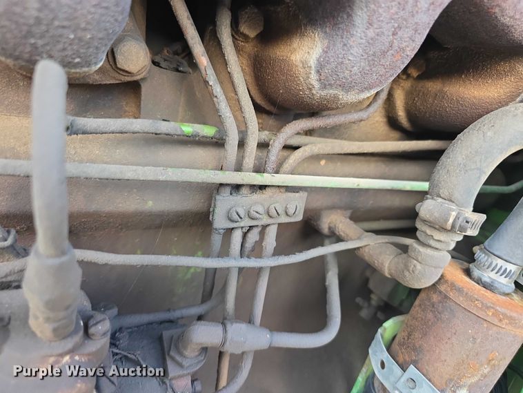 image for item DZ3523 1970 John Deere 2520 tractor