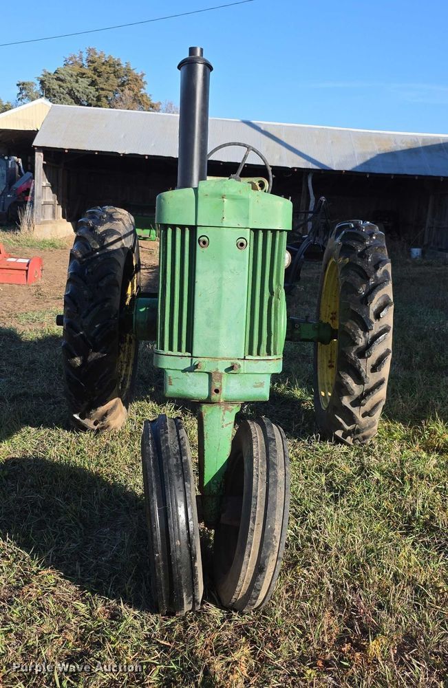 image for item DZ3564 John Deere 520 tractor