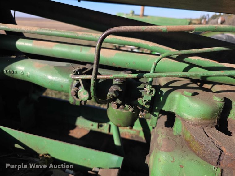 image for item DZ3564 John Deere 520 tractor