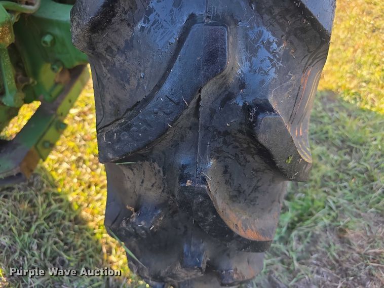 image for item DZ3564 John Deere 520 tractor