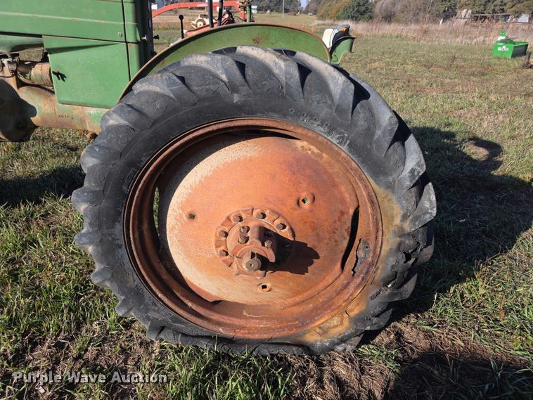 image for item DZ3565 John Deere MT tractor