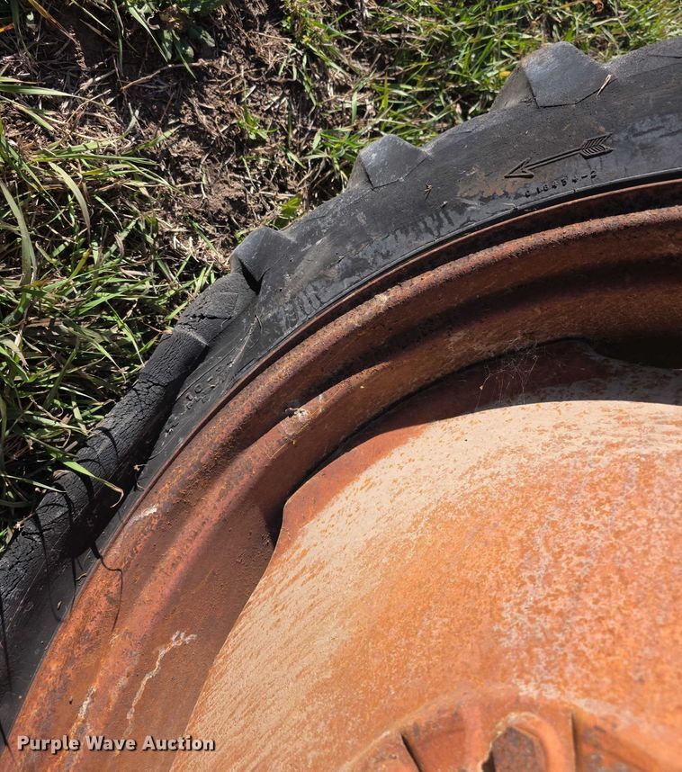 image for item DZ3565 John Deere MT tractor