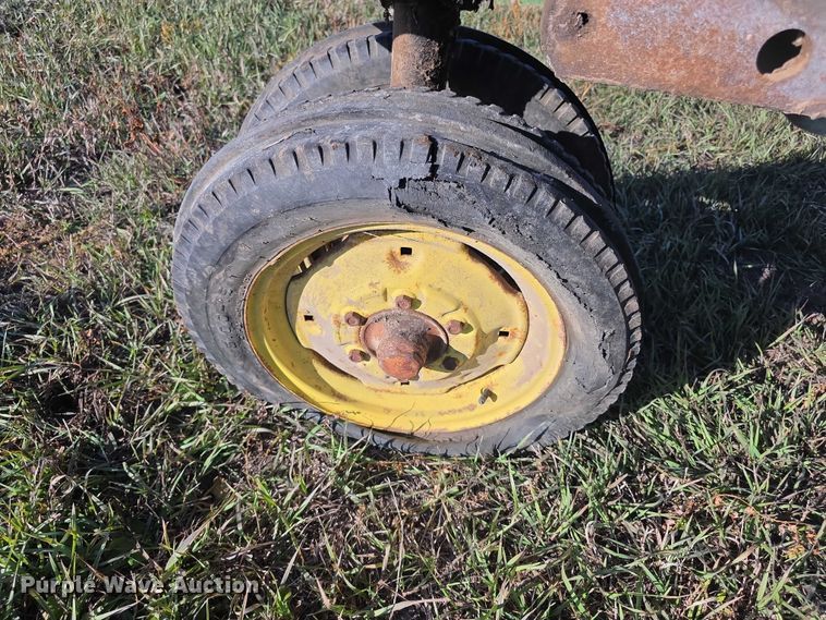 image for item DZ3565 John Deere MT tractor