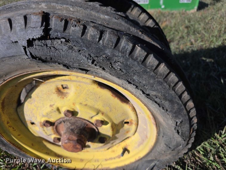 image for item DZ3565 John Deere MT tractor