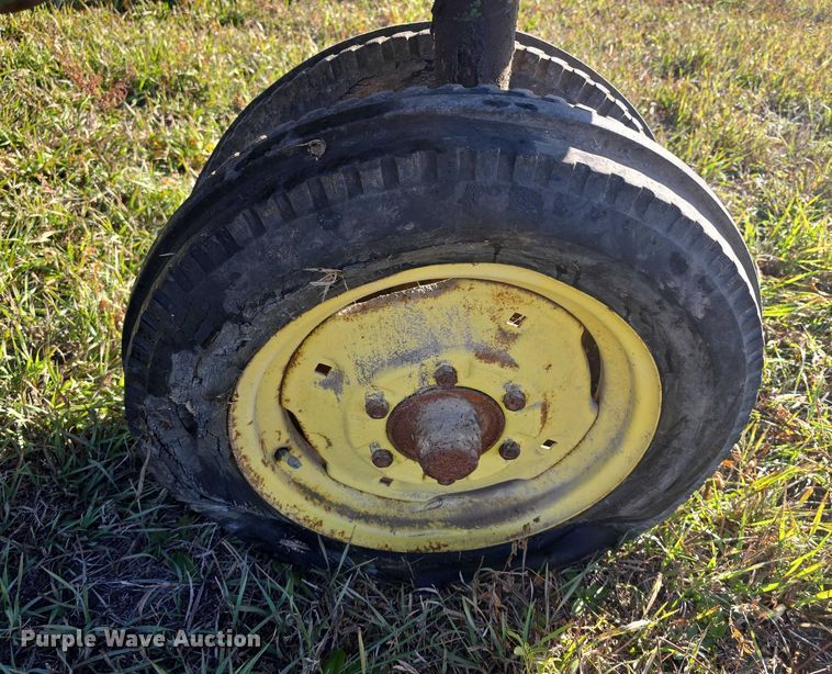 image for item DZ3565 John Deere MT tractor