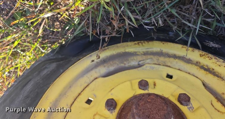 image for item DZ3565 John Deere MT tractor