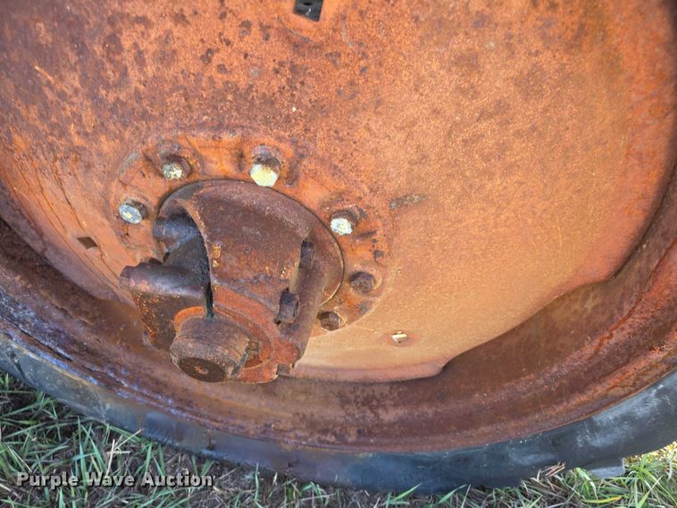 image for item DZ3565 John Deere MT tractor