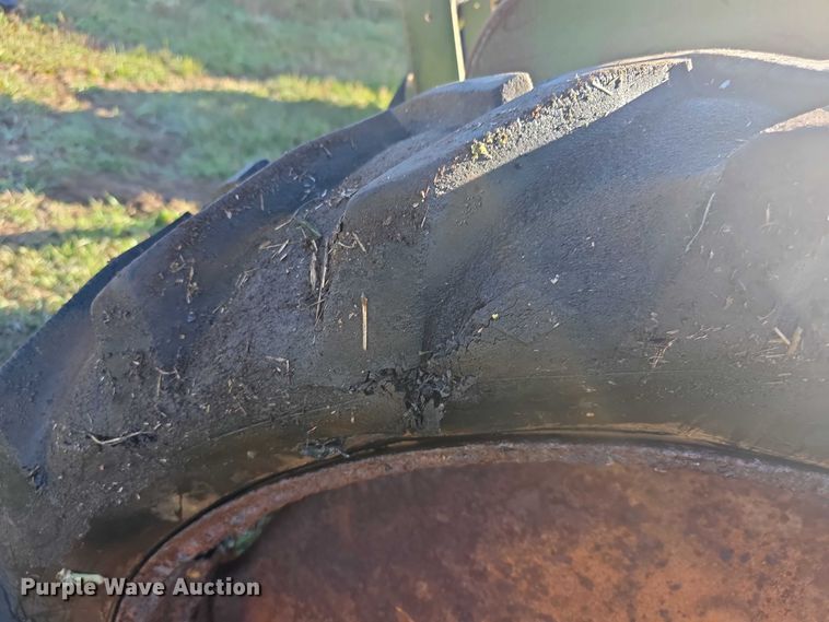 image for item DZ3565 John Deere MT tractor