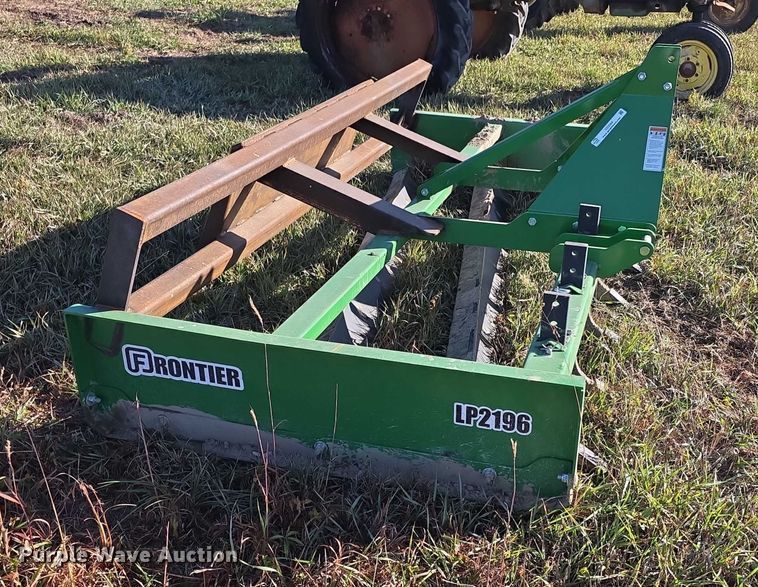 image for item DZ3566 Frontier LP2196 Land plane box blade