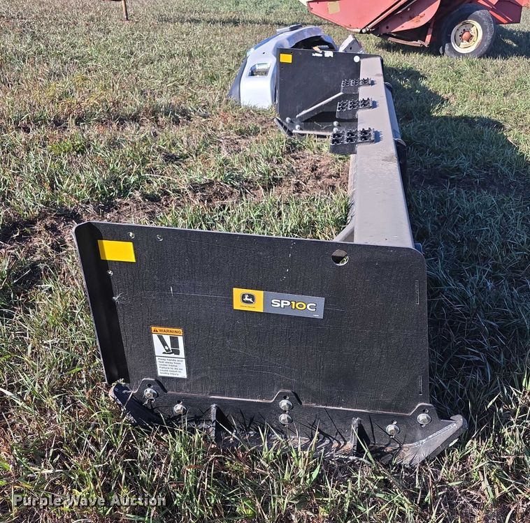 image for item DZ3567 John Deere SP10C skid steer snow pusher