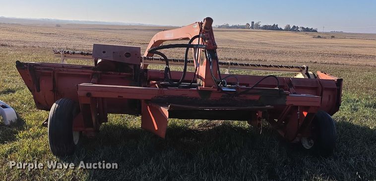 image for item DZ3569 Hesston Hydrostatic Swing 1014 swather / windrower