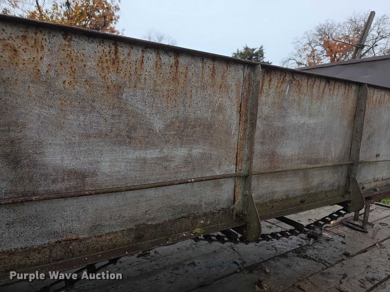 image for item DZ3585 Manure spreader