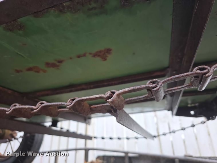 image for item DZ3585 Manure spreader