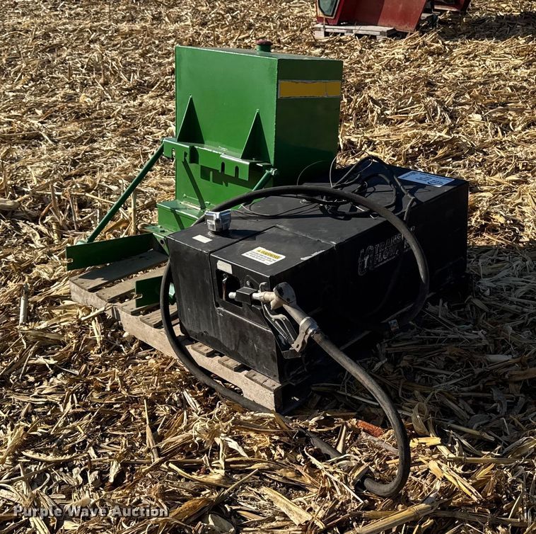 image for item EA2036 (2) fuel tanks