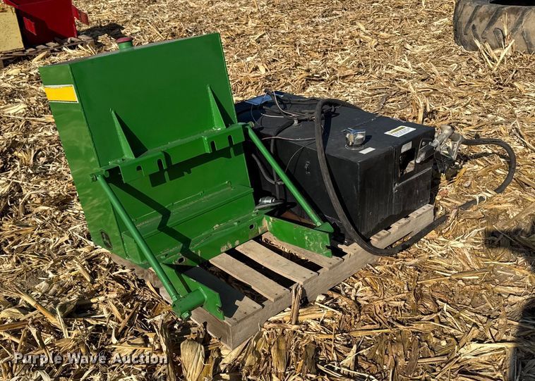 image for item EA2036 (2) fuel tanks