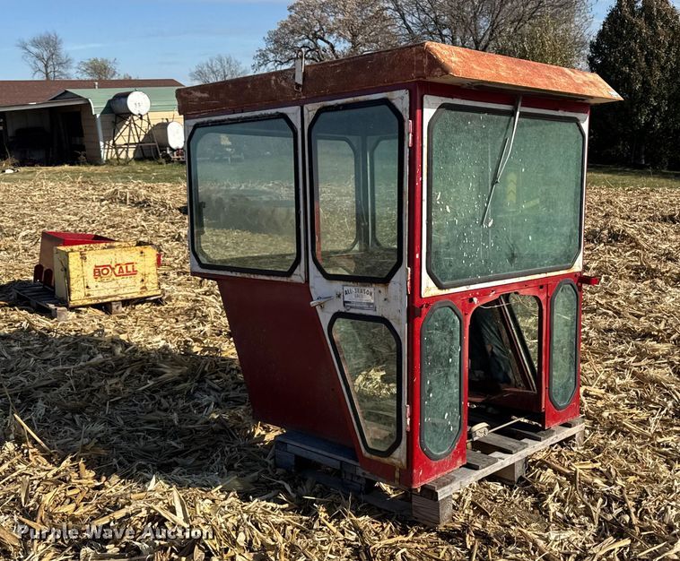 image for item EA2037 Tractor parts