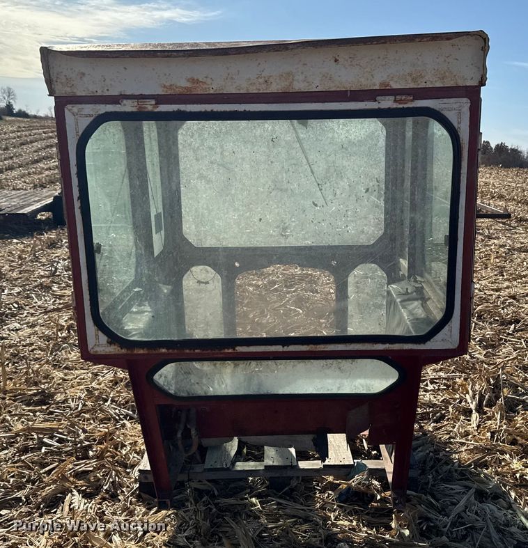 image for item EA2037 Tractor parts