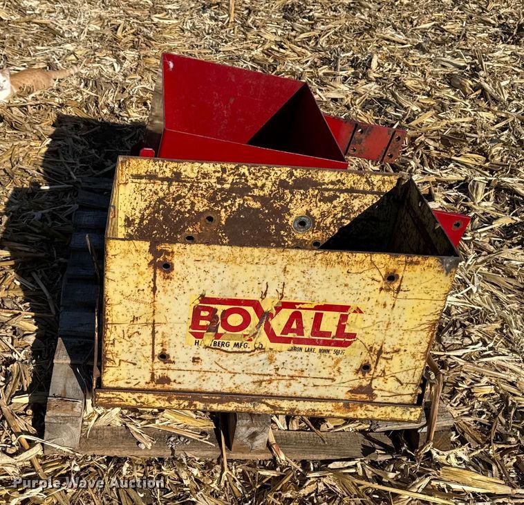 image for item EA2037 Tractor parts