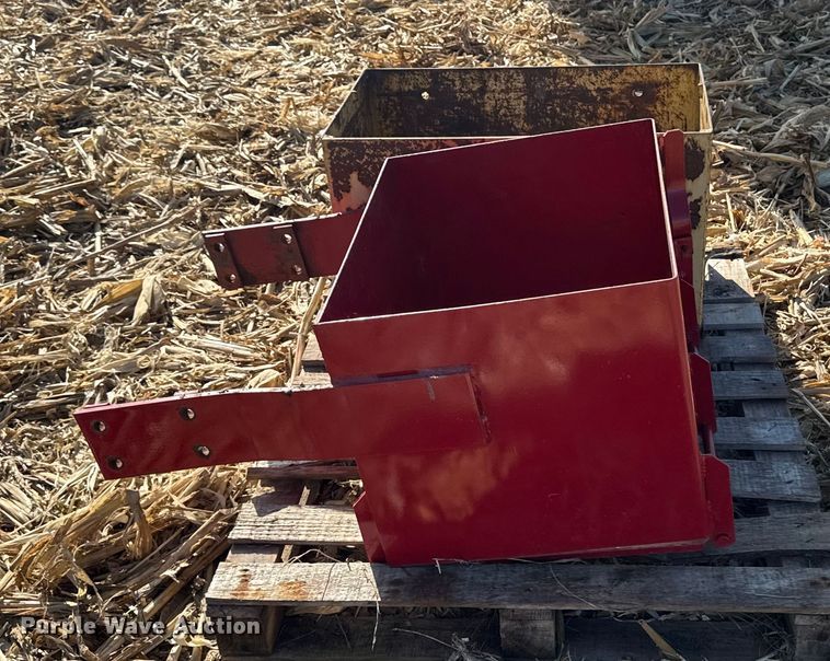 image for item EA2037 Tractor parts