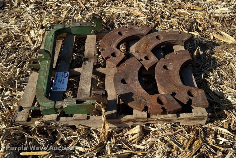 image for item EA2041 Tractor parts