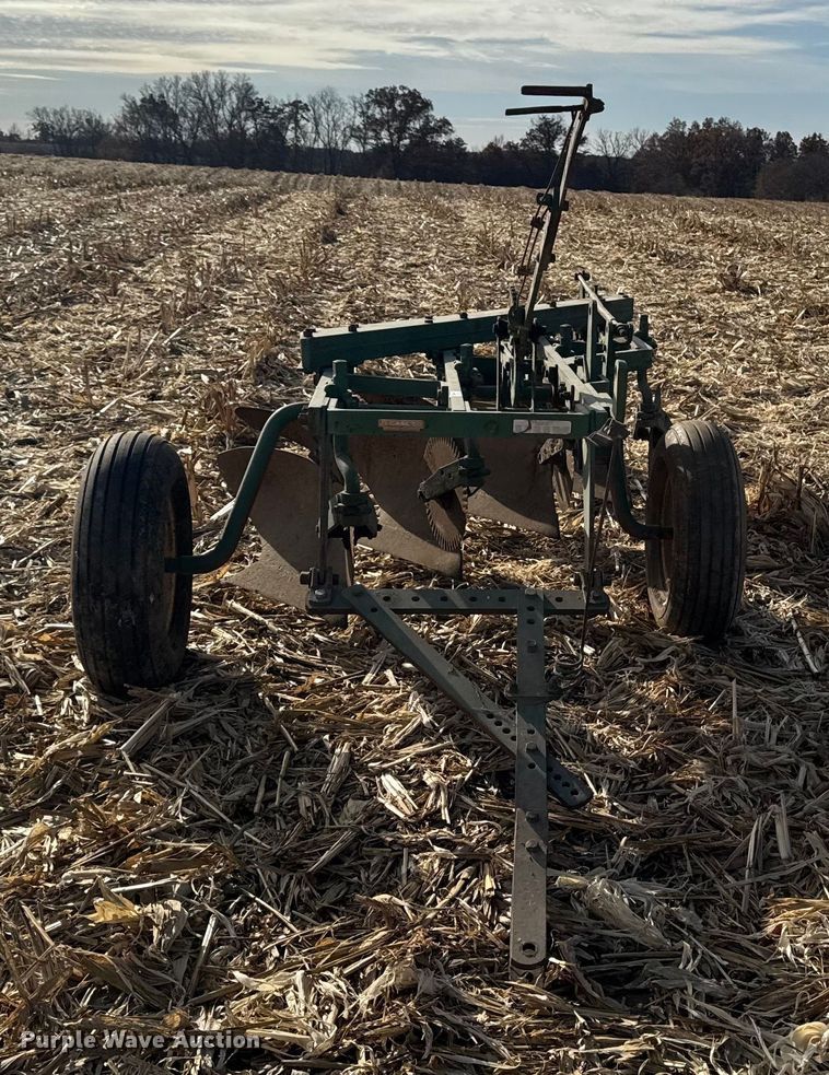 image for item EA2044 J.I. Case plow