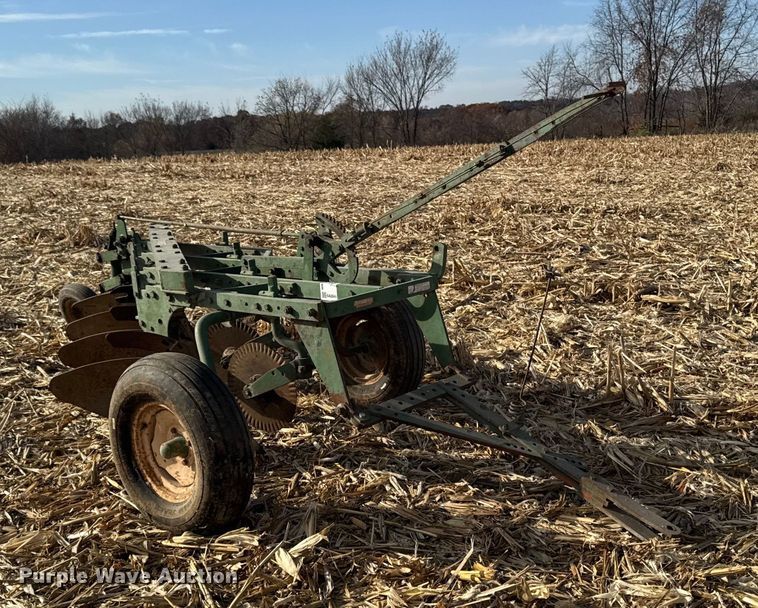 image for item EA2044 J.I. Case plow