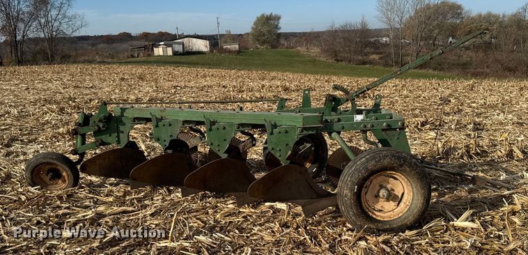 image for item EA2044 J.I. Case plow
