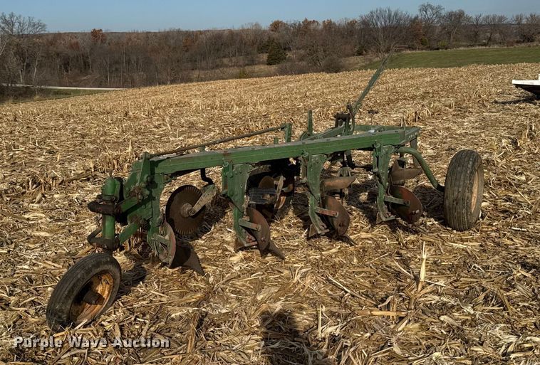 image for item EA2044 J.I. Case plow