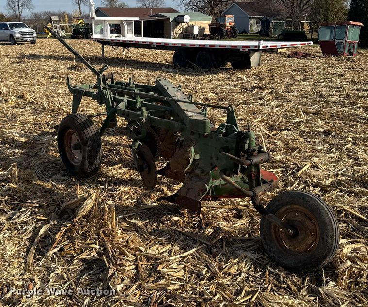 image for item EA2044 J.I. Case plow