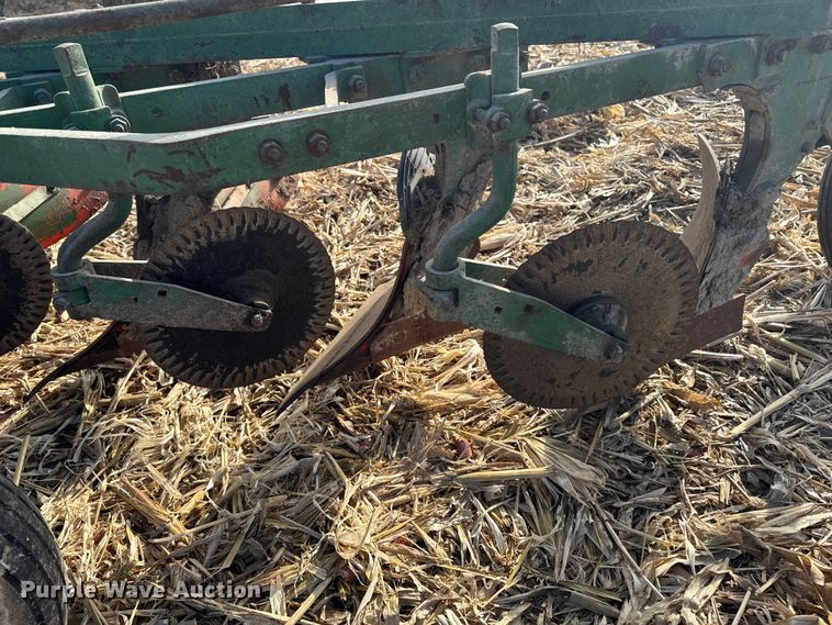 image for item EA2044 J.I. Case plow