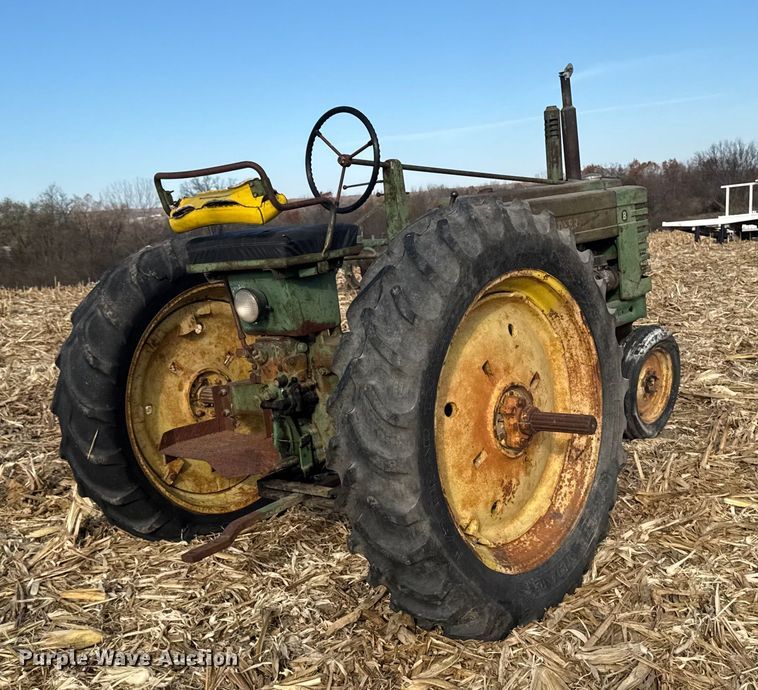 image for item EA2045 1951 John Deere B tractor