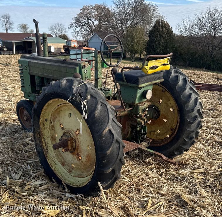 image for item EA2045 1951 John Deere B tractor